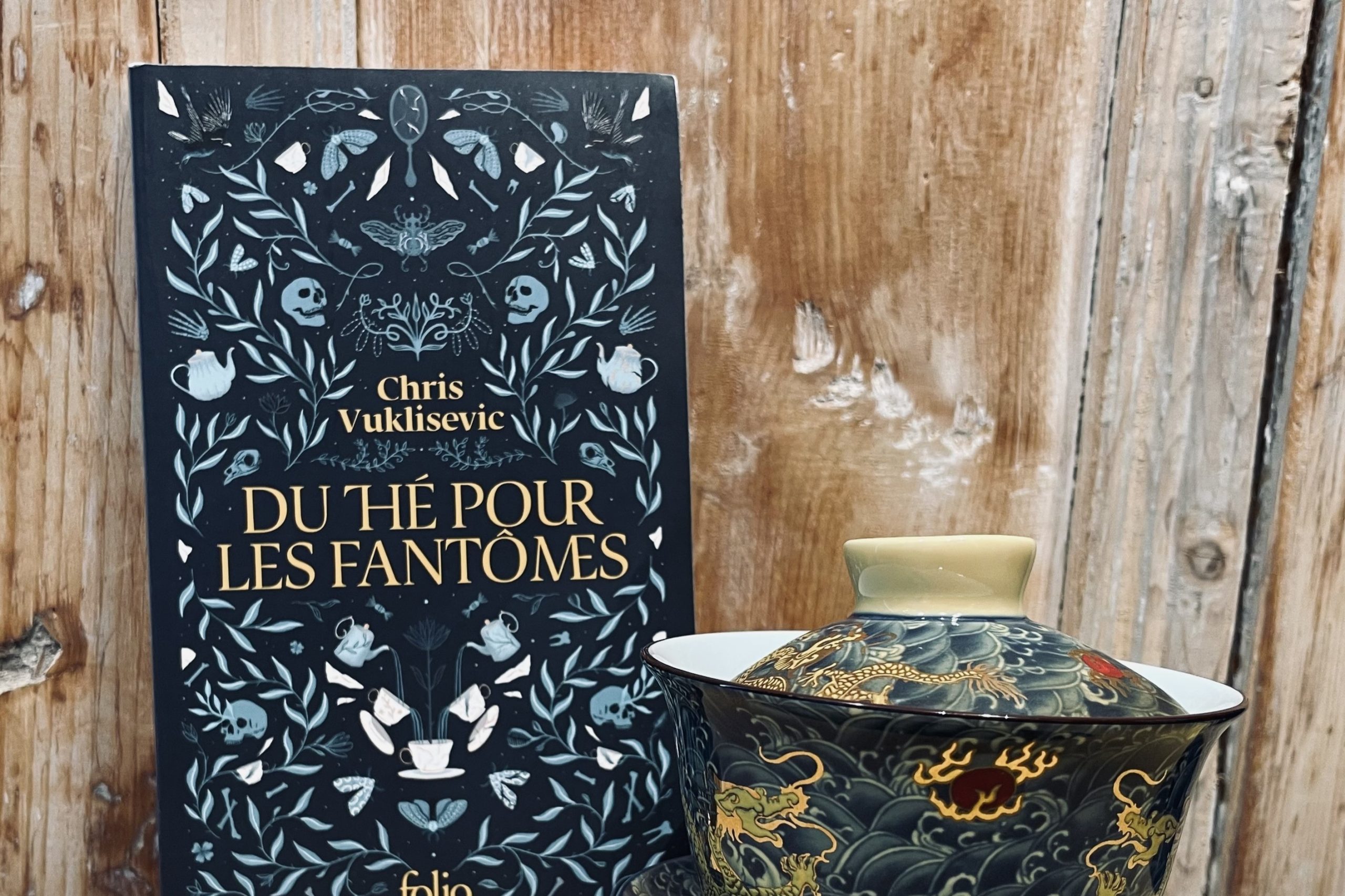 Du Thé Pour Les Fantômes, Chris Vuklisevic (3x2)(1)